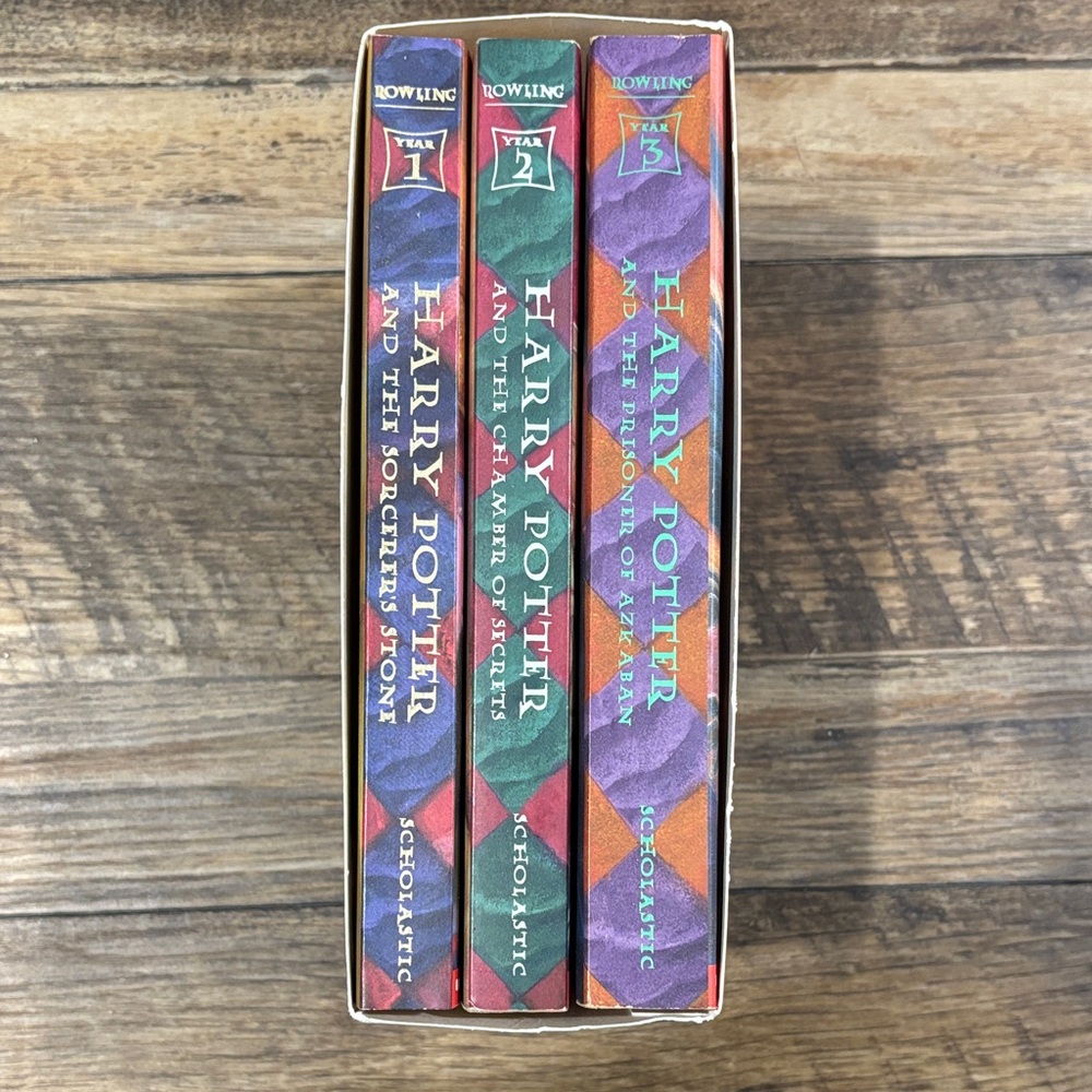 Harry Potter Book Box Set - Picture 11 of 11